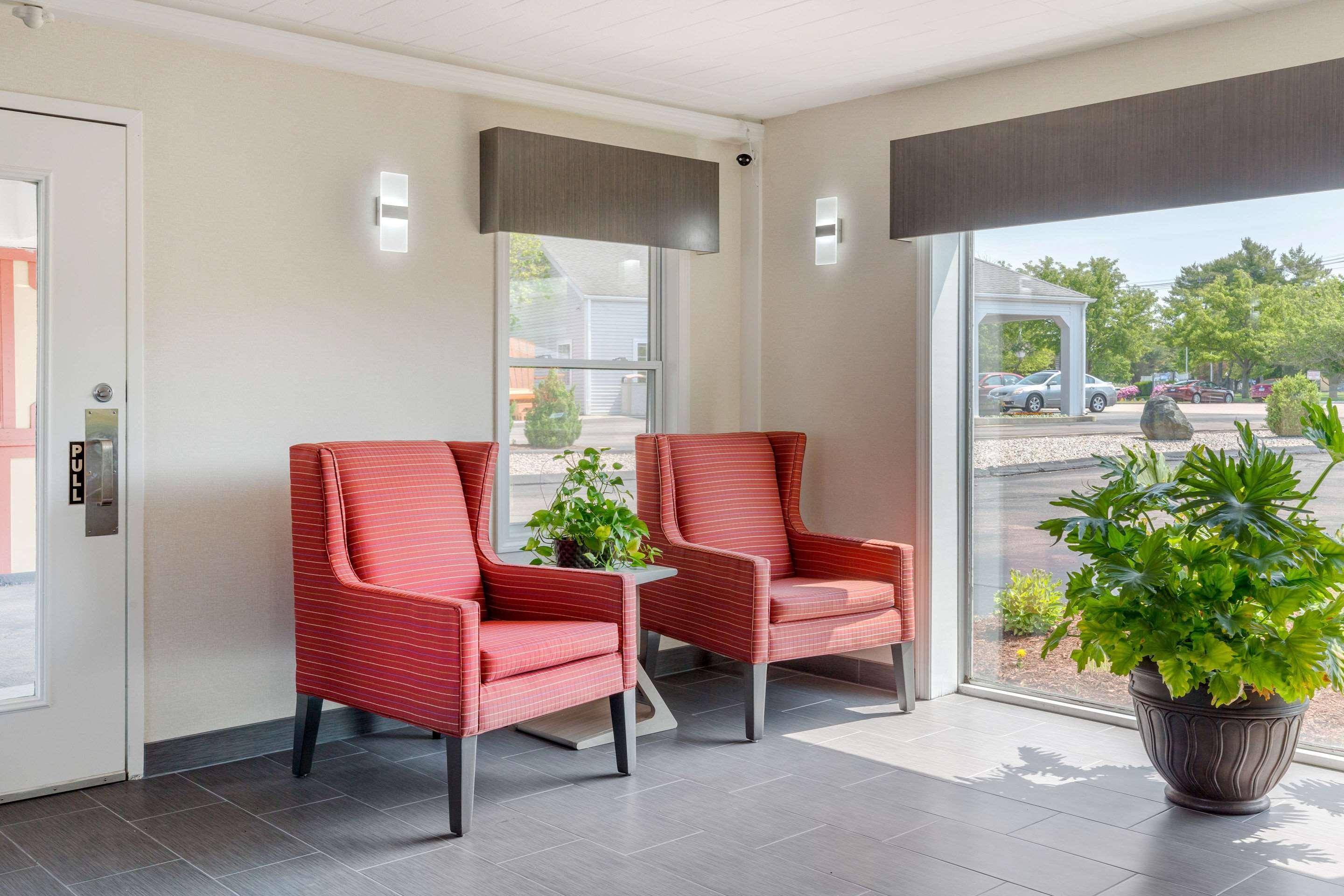 Rodeway Inn Містик Екстер'єр фото