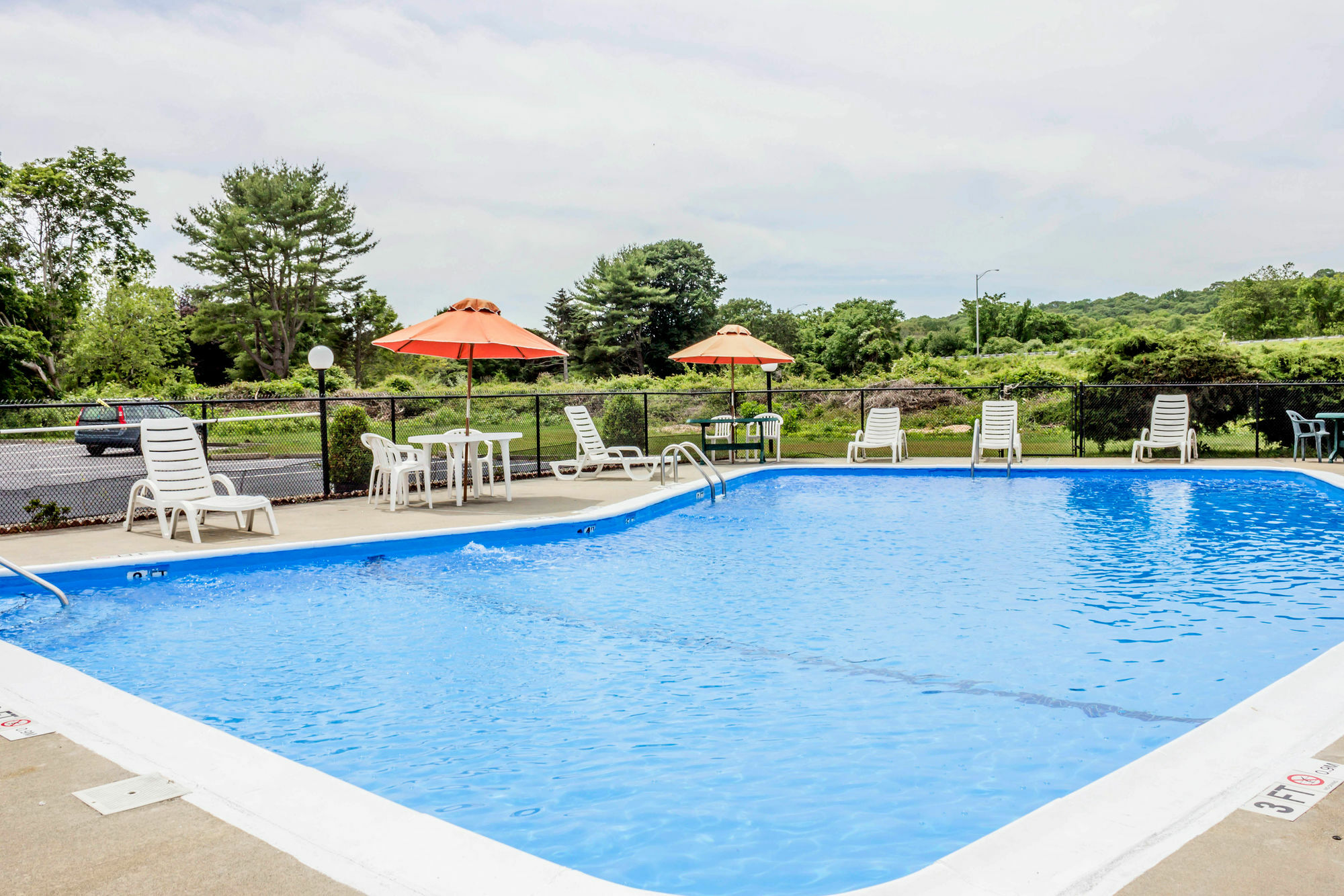 Rodeway Inn Містик Екстер'єр фото