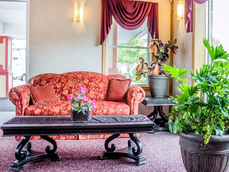 Rodeway Inn Містик Екстер'єр фото